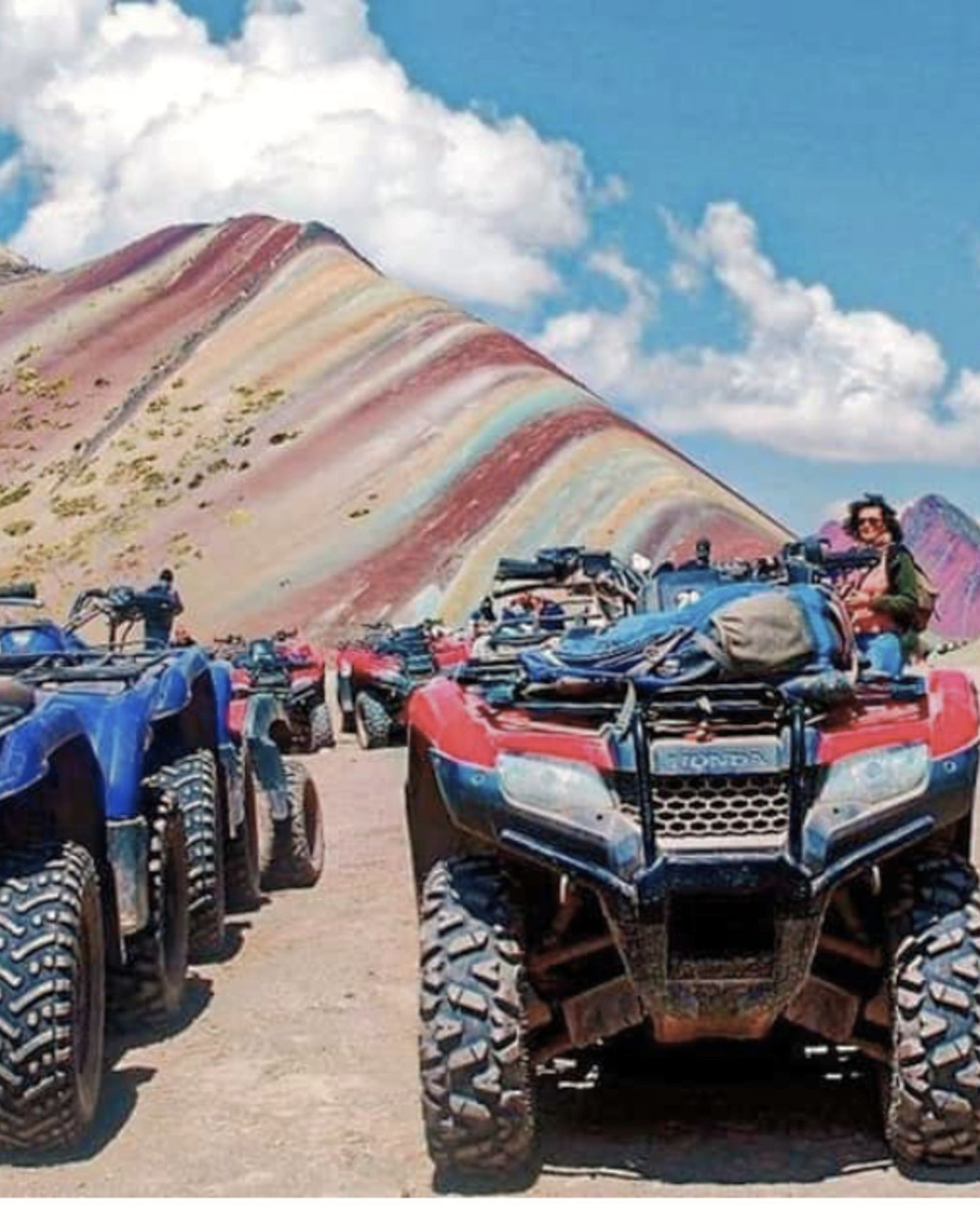 Tour en cuatrimoto hacia la Montaña de 7 Colores, experiencia en altura sin caminata intensa