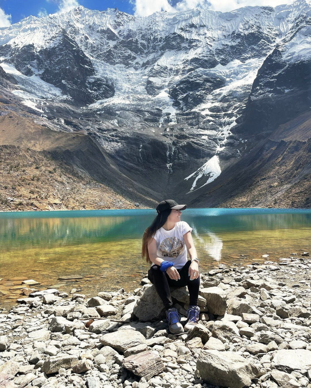 Montaña de 7 colores Vinicunca en Cusco con paisajes andinos durante excursión guiada