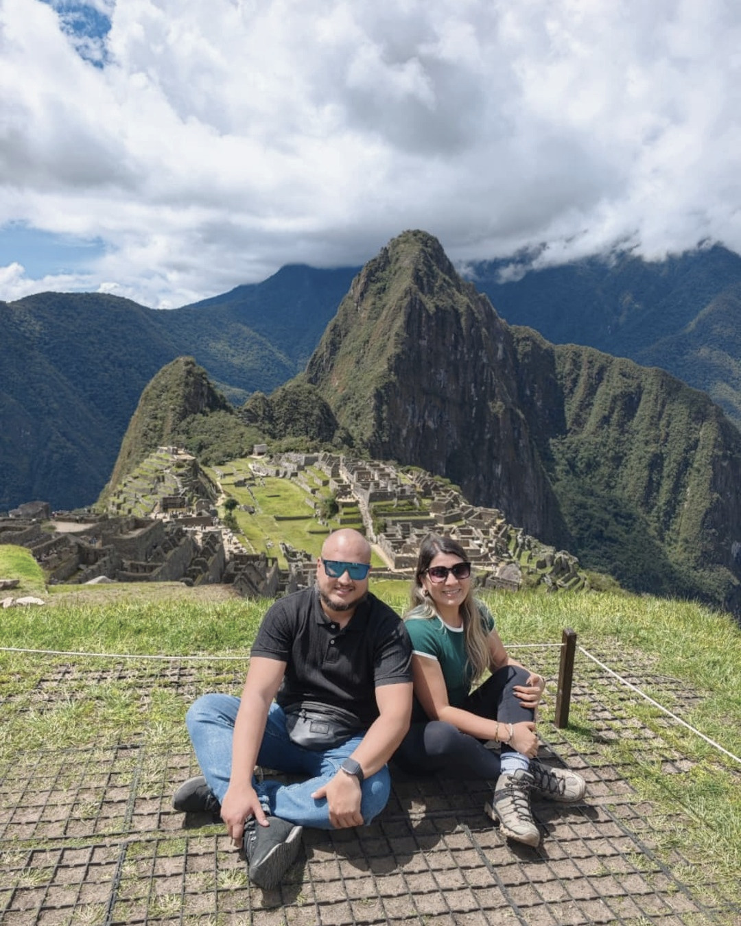 Panorámica de Machu Picchu desde el Circuito 2 con vista completa de la ciudadela